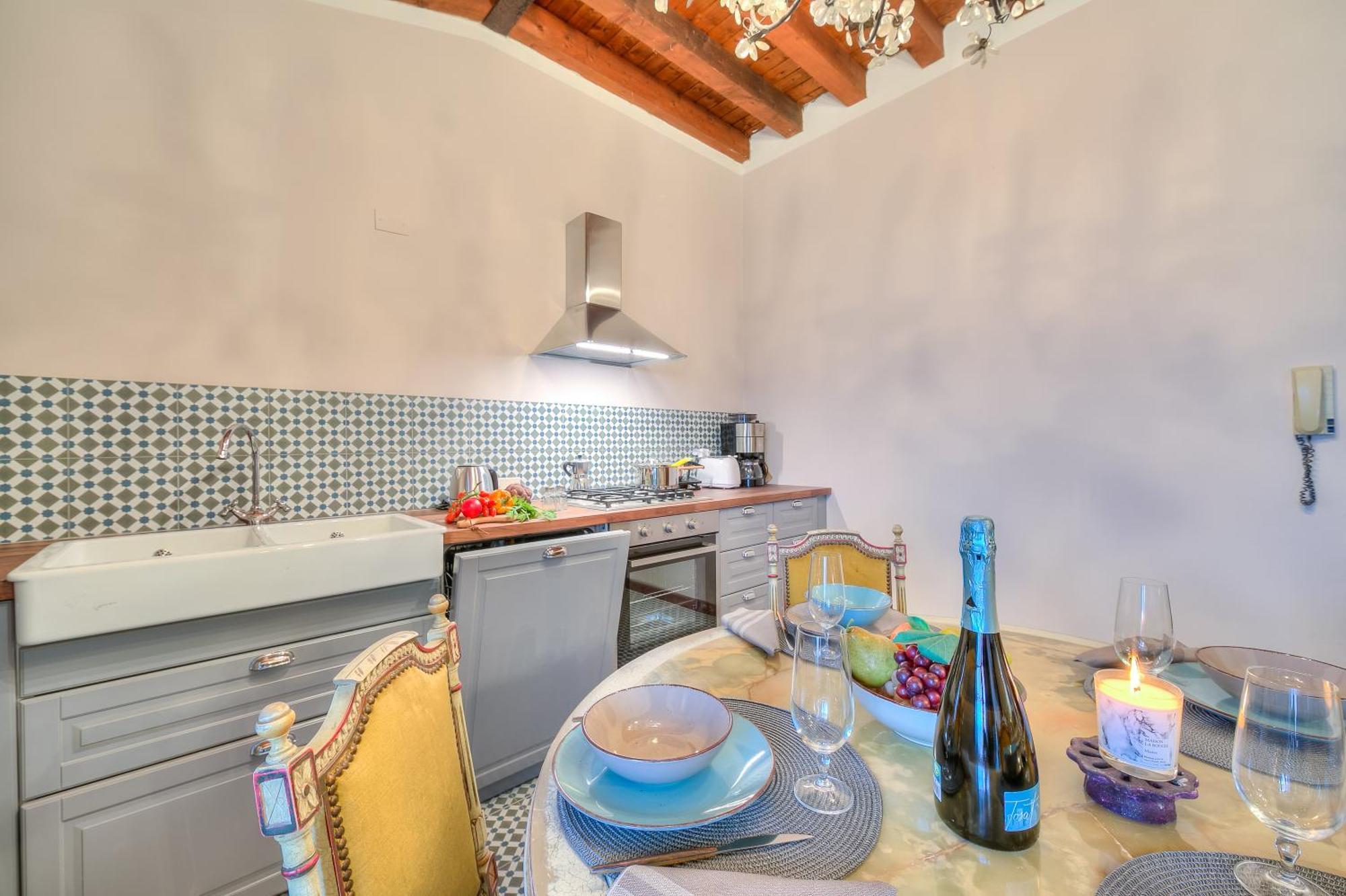 Laetitia Salo-Historic Center Near Lake - Happy Rentals Bagian luar foto