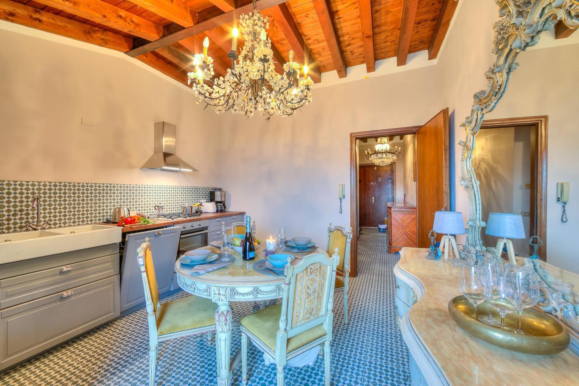Laetitia Salo-Historic Center Near Lake - Happy Rentals Bagian luar foto