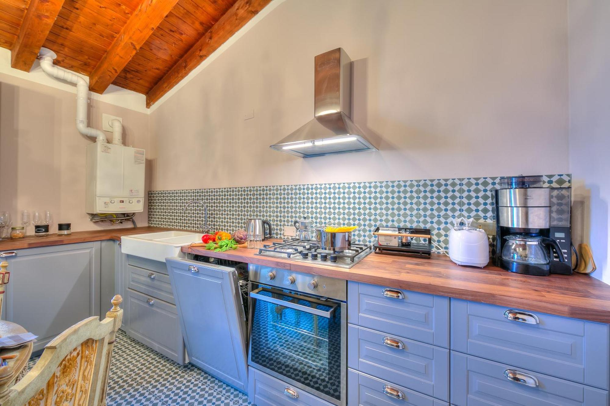 Laetitia Salo-Historic Center Near Lake - Happy Rentals Bagian luar foto